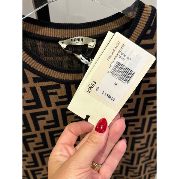 *AUTHENTIC* FENDI - Long Logo Dress, Size 36 - Picture 6 of 9